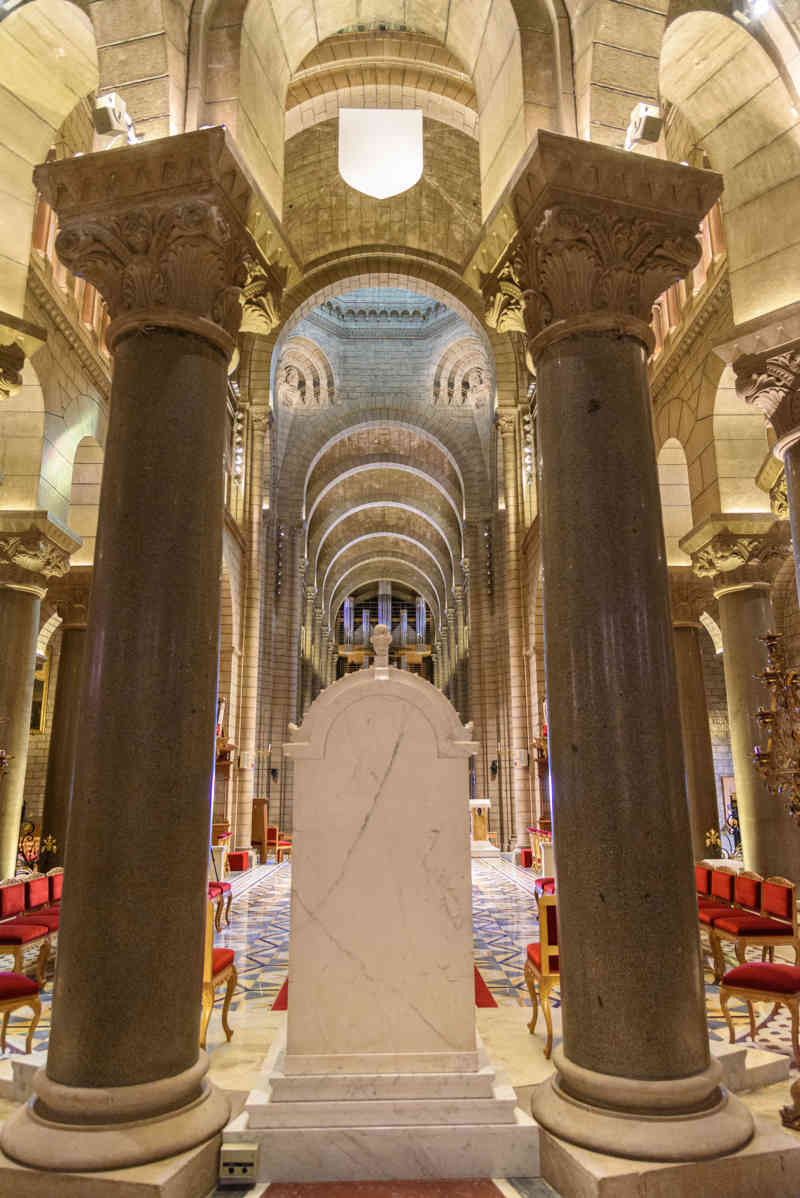 Principado de Mónaco 22 - Montecarlo - catedral de San Nicolás.jpg